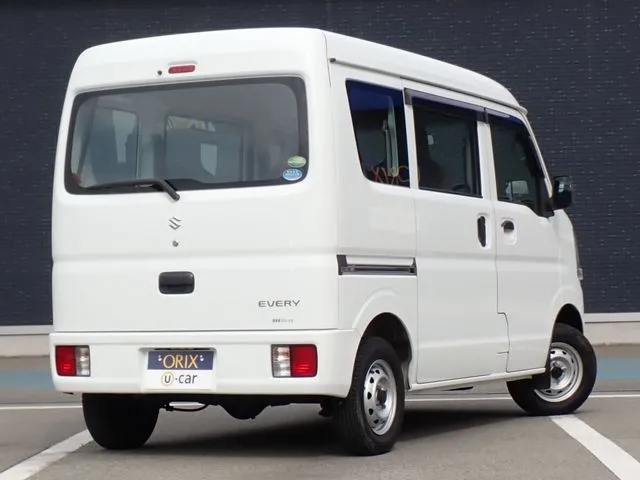 エブリイバン　４ＷＤ（スズキ）の車両写真