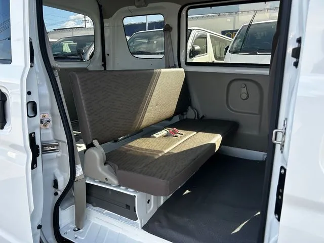 スズキ　エブリイバン