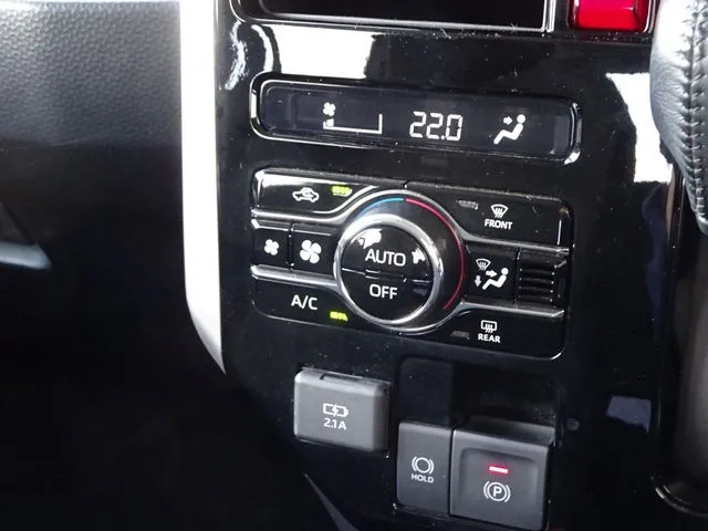 ルーミー（トヨタ）の車両写真