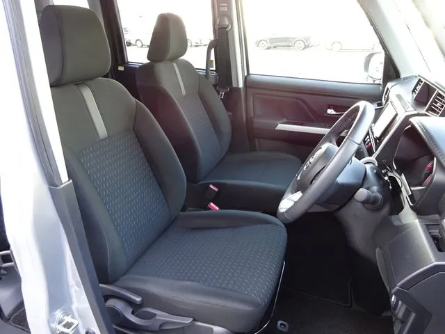 ルーミー（トヨタ）の車両写真