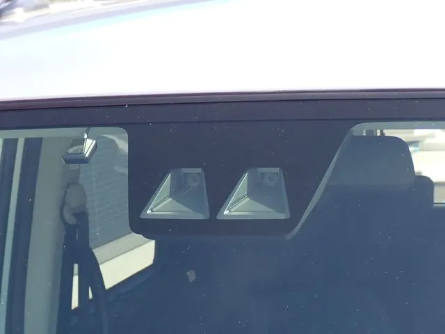 ルーミー（トヨタ）の車両写真