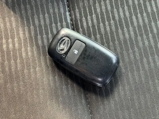 ダイハツ　ハイゼットカーゴ　４ＷＤ