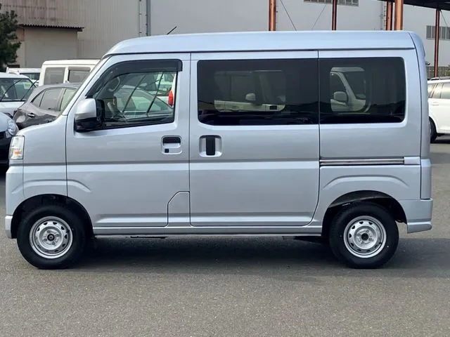 ダイハツ　ハイゼットカーゴ　４ＷＤ