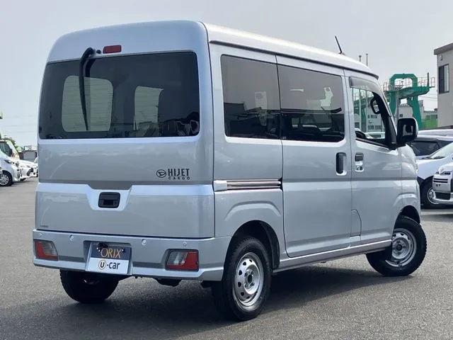 ダイハツ　ハイゼットカーゴ　４ＷＤ