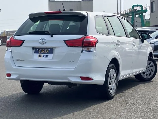 トヨタ　カローラフィールダー　４ＷＤ