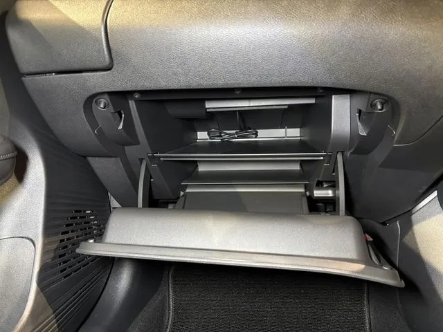 ノート　４ＷＤ（ニッサン）の車両写真