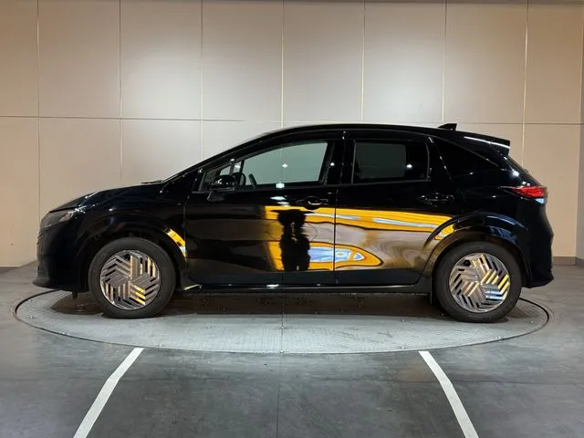 ノート　４ＷＤ（ニッサン）の車両写真