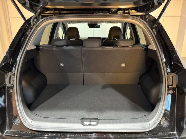 ノート　４ＷＤ（ニッサン）の車両写真