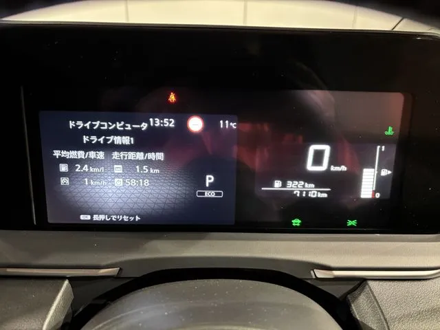 ノート　４ＷＤ（ニッサン）の車両写真