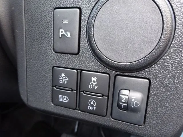 ミラ　イース（ダイハツ）の車両写真