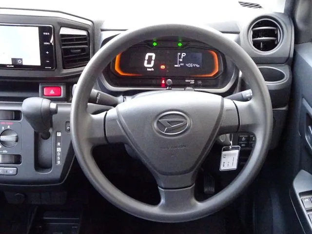 ミラ　イース（ダイハツ）の車両写真