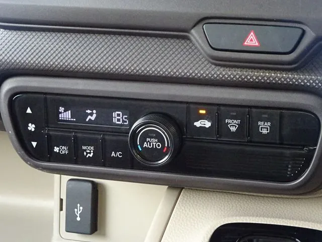 Ｎ　ＢＯＸ（ホンダ）の車両写真