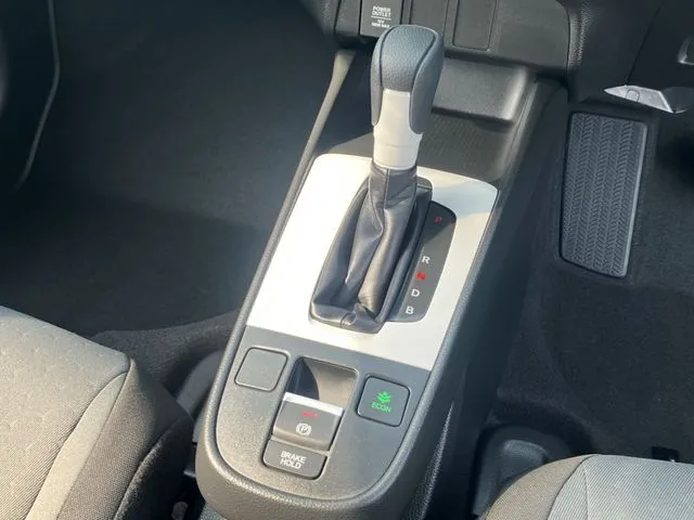 ホンダ フィット e:HEV 4WD