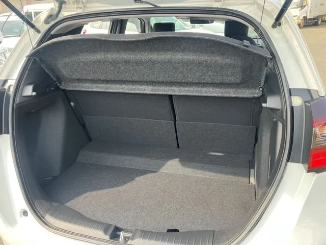 ホンダ フィット e:HEV 4WD