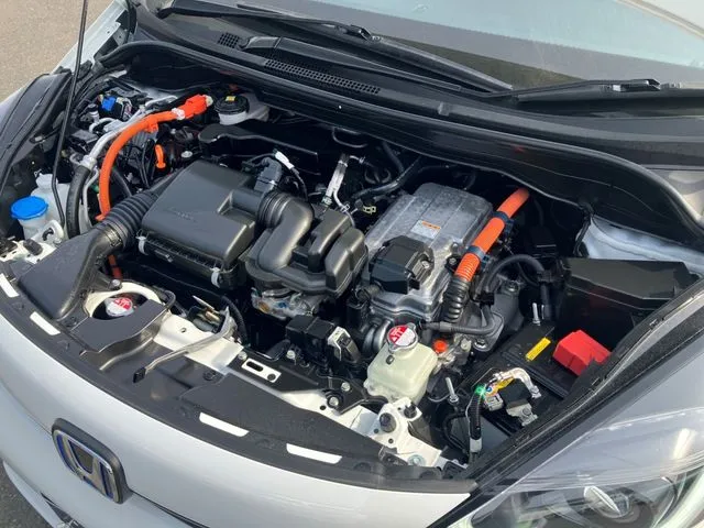 ホンダ フィット e:HEV 4WD
