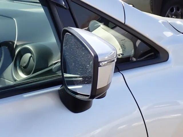 ノート（ニッサン）の車両写真