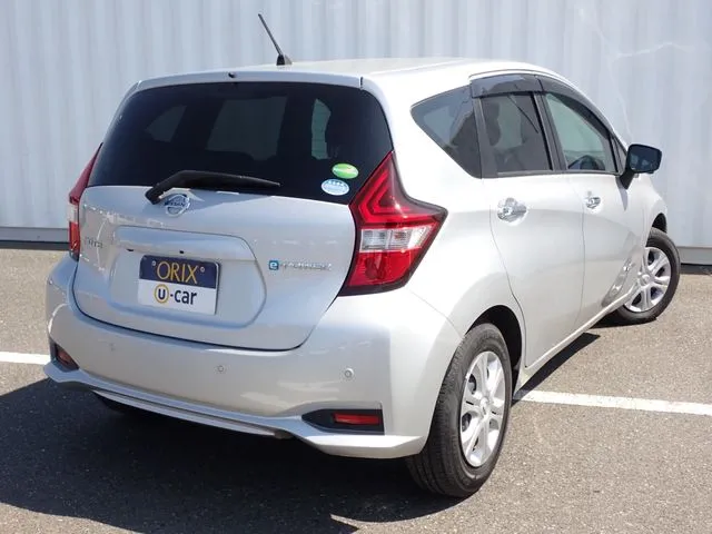 ノート（ニッサン）の車両写真