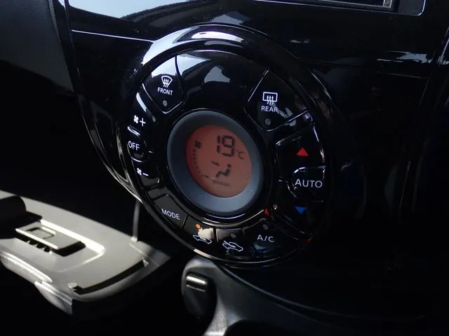 ノート（ニッサン）の車両写真