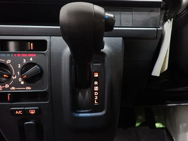 ダイハツ ハイゼットカーゴ