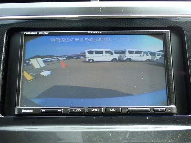 プリウス　アルファ（トヨタ）の車両写真