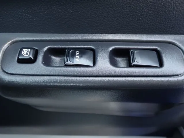 キャリイトラック　４ＷＤ（スズキ）の車両写真