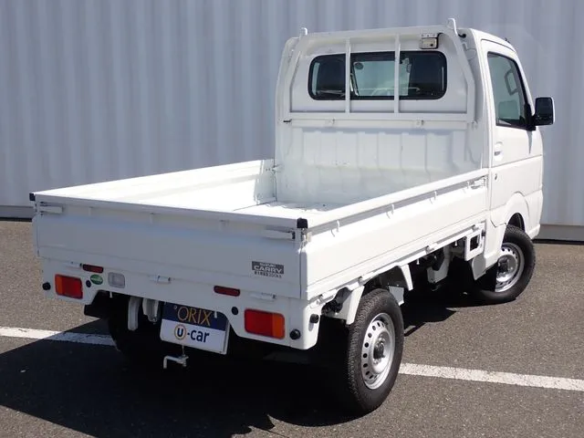 キャリイトラック　４ＷＤ（スズキ）の車両写真