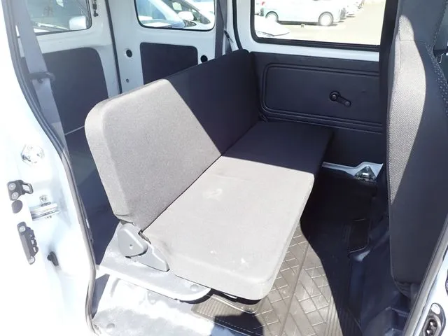 ハイゼットカーゴ（ダイハツ）の車両写真