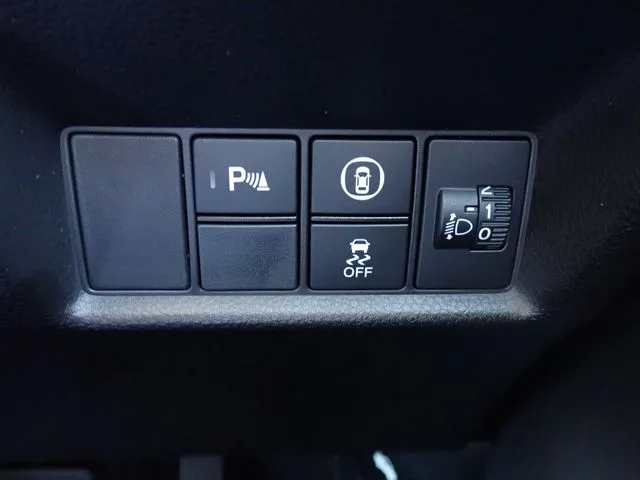 フィット　ｅ：ＨＥＶ（ホンダ）の車両写真