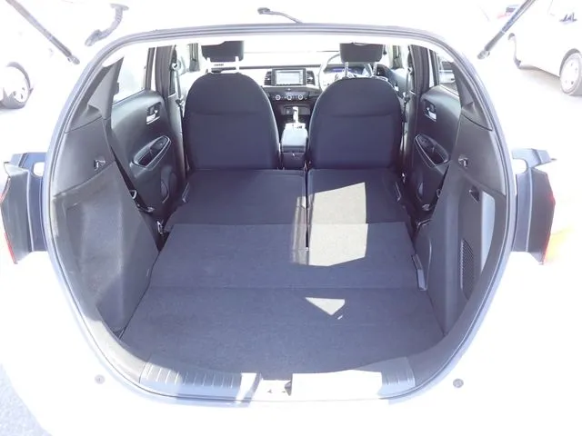 フィット　ｅ：ＨＥＶ（ホンダ）の車両写真