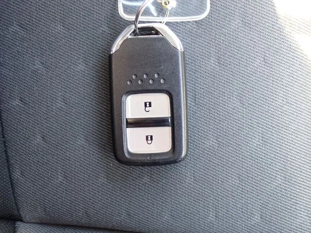 フィット　ｅ：ＨＥＶ（ホンダ）の車両写真