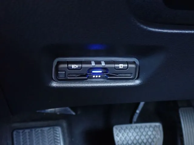 フィット　ｅ：ＨＥＶ（ホンダ）の車両写真