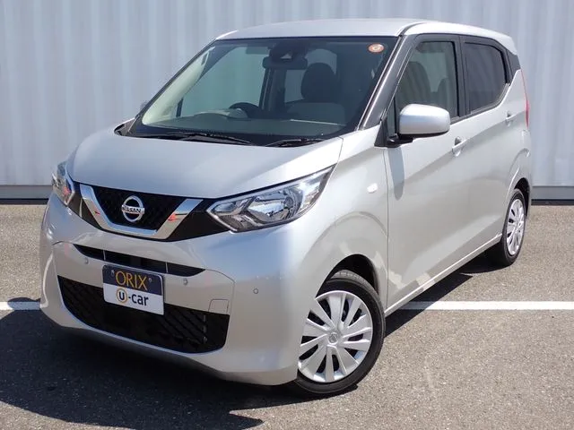 デイズ（ニッサン）の車両写真