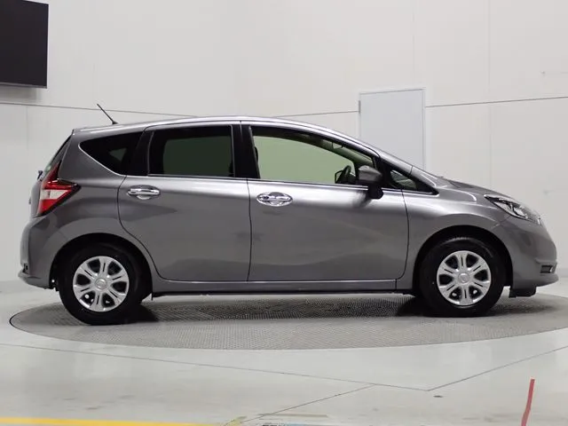 ニッサン ノート