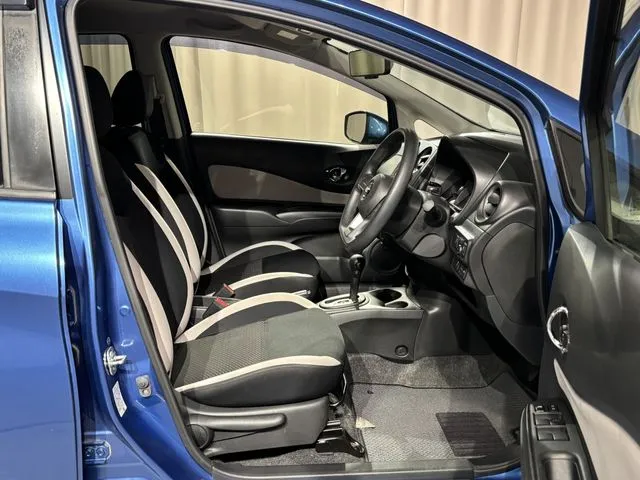 ニッサン　ノート