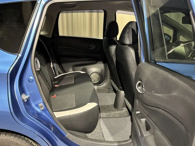 ニッサン　ノート