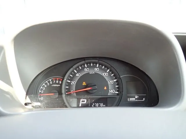 エブリイバン（スズキ）の車両写真