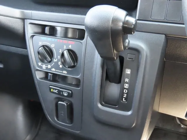 ダイハツ ハイゼットカーゴ