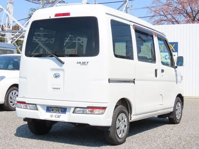 ダイハツ ハイゼットカーゴ
