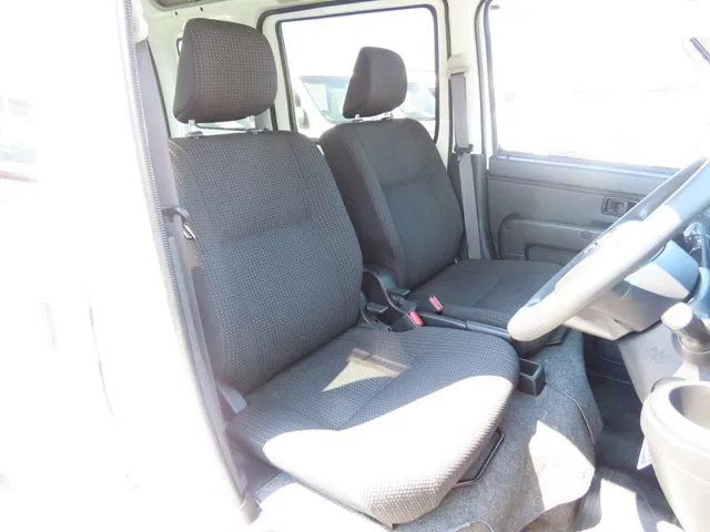 ダイハツ ハイゼットカーゴ