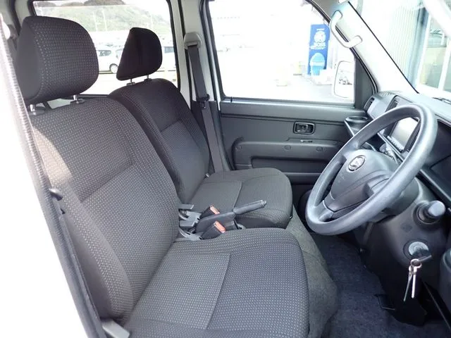 ダイハツ　ハイゼットカーゴ