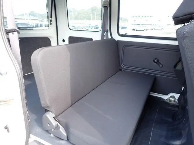 ダイハツ　ハイゼットカーゴ