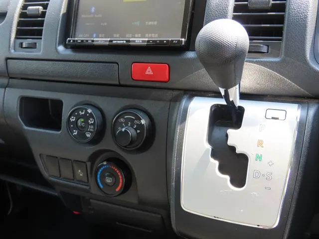 ハイエースバン　１．２５ｔ　２ＷＤ（トヨタ）の車両写真