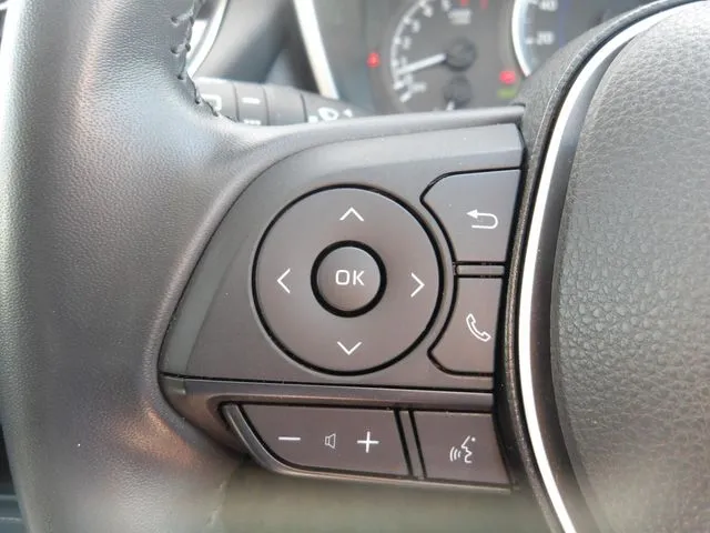 トヨタ　カローラ　ツーリング　ハイブリッド