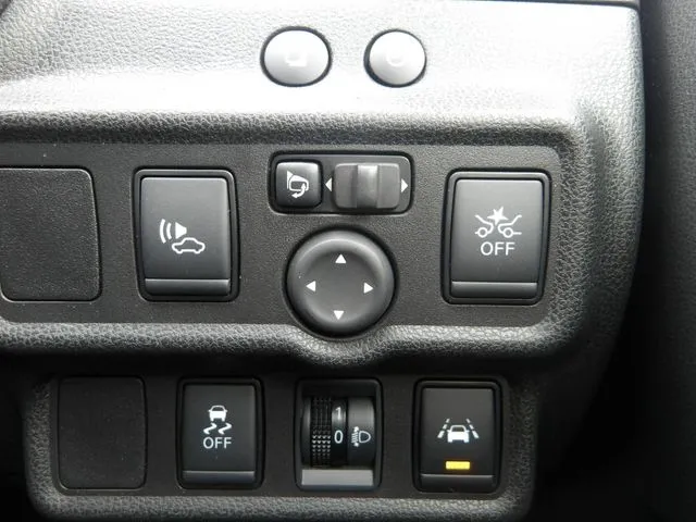 ノート（ニッサン）の車両写真