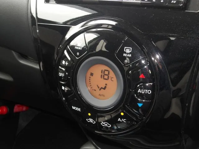 ノート（ニッサン）の車両写真