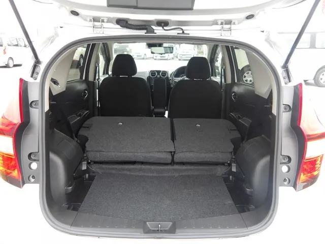 ノート（ニッサン）の車両写真