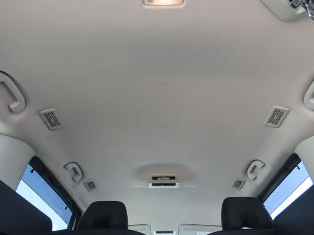 セレナ(ニッサン)の車両写真