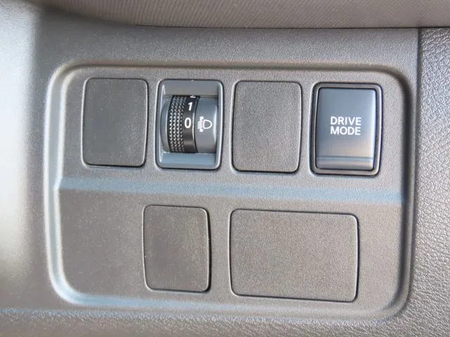 セレナ(ニッサン)の車両写真