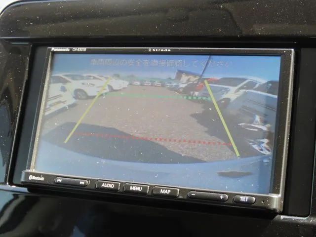 セレナ(ニッサン)の車両写真