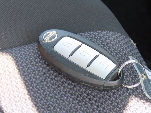 セレナ(ニッサン)の車両写真